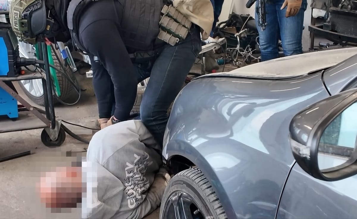 Udawali policjantów, porwali obywatela Niemiec z parkingu i ukradli mu 280 tys. zł. Są zatrzymani Zdjęcie główne wpisu