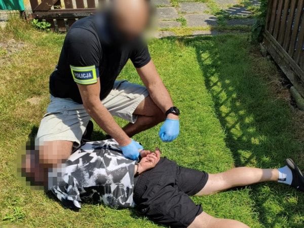 44-letni obywatel Ukrainy o mało nie rozjechał policjantów podczas ucieczki Zdjęcie główne wpisu