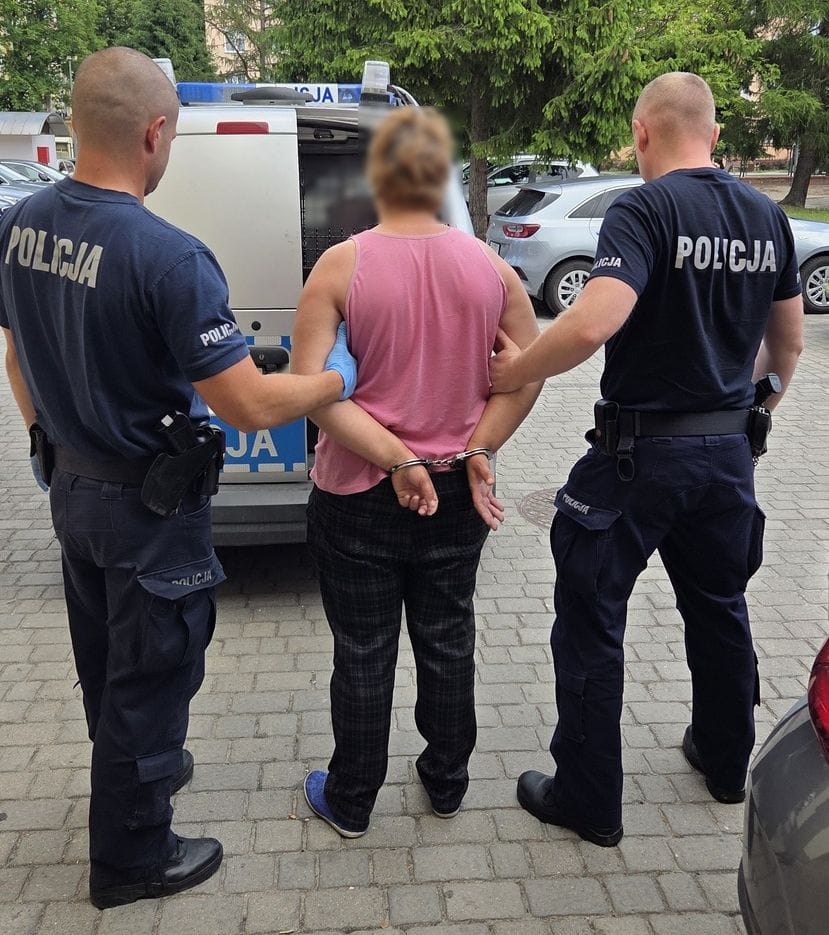 Jeździła rowerem i podpalała lasy. 51-latka z gminy Niedźwiada wpadła na gorącym uczynku po raz czterdziesty Zdjęcie główne wpisu
