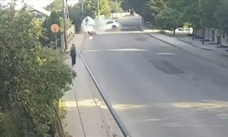 24-latek miał zabić matkę, a podczas ucieczki przed policją doprowadził do śmiertelnego wypadku Zdjęcie główne wpisu