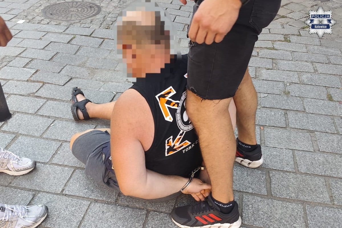 Oszuści wyłudzili od niego 90 tysięcy złotych. Gdy "kurier" przyszedł po więcej, czekali już policjanci Zdjęcie główne wpisu
