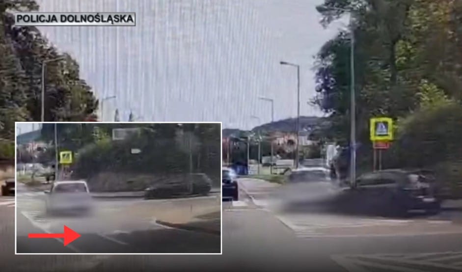 72-latek w Suzuki wjechał w pieszych na chodniku po zderzeniu z Volkswagenem. Jeden z pieszych walczy o życie Zdjęcie główne wpisu