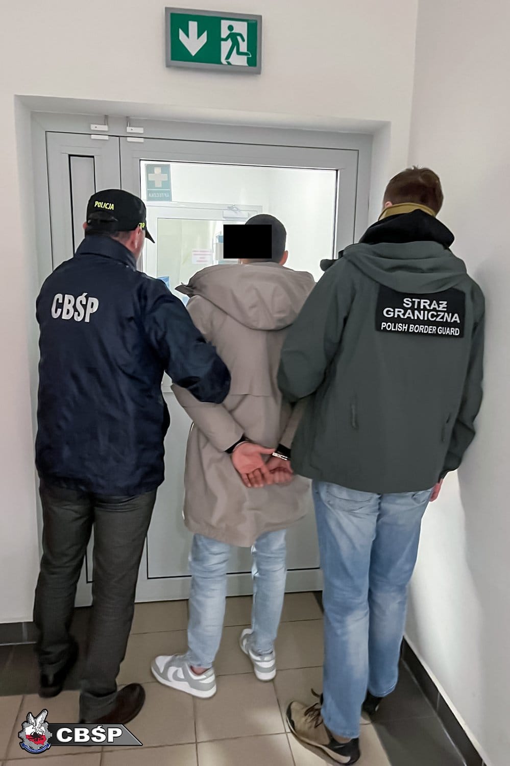 Mafijny "wor w zakonie" przyleciał z Grecji do Warszawy. Gruzin mógł mieć aż 39 różnych tożsamości Zdjęcie główne wpisu