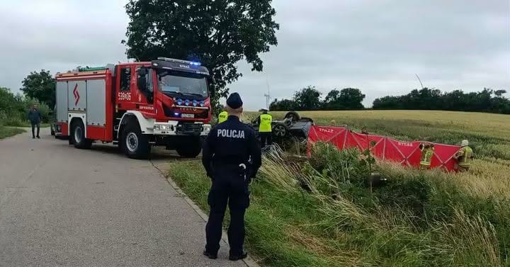 Najmłodsza ofiara miała 12 lat. Cztery osoby zginęły w dachowaniu BMW na Pomorzu Zdjęcie główne wpisu