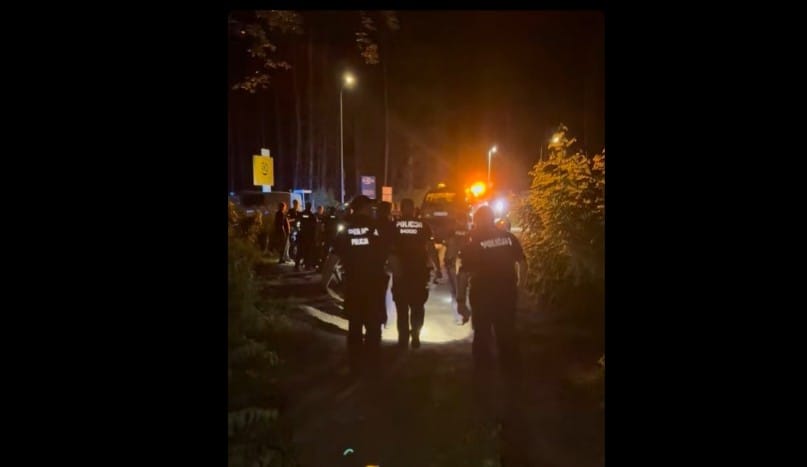 Zadzwonili na policję, że migranci ukradli im kluczyki. Wpadli, bo sami ich przemycali Zdjęcie główne wpisu