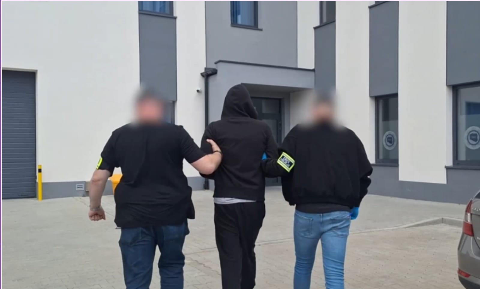 Policja pokazała nagranie z zatrzymania sprawców fałszywych alarmów bombowych Zdjęcie wpisu
