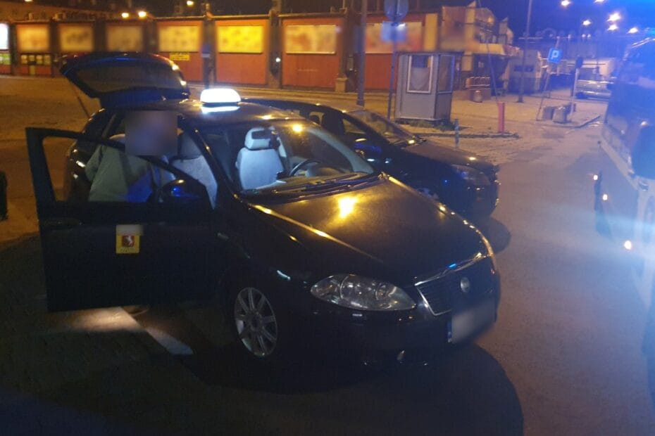 Z sądowym zakazem i bez licencji bawił się w taksówkarza. Wpadł przy kontroli ITD Zdjęcie wpisu