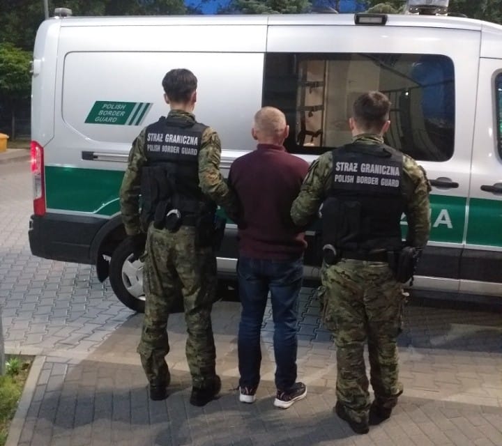 57-letni obywatel Ukrainy który wyłowił suma w Warszawie został deportowany i ma 5-letni zakaz wjazdu do strefy Schengen Zdjęcie wpisu