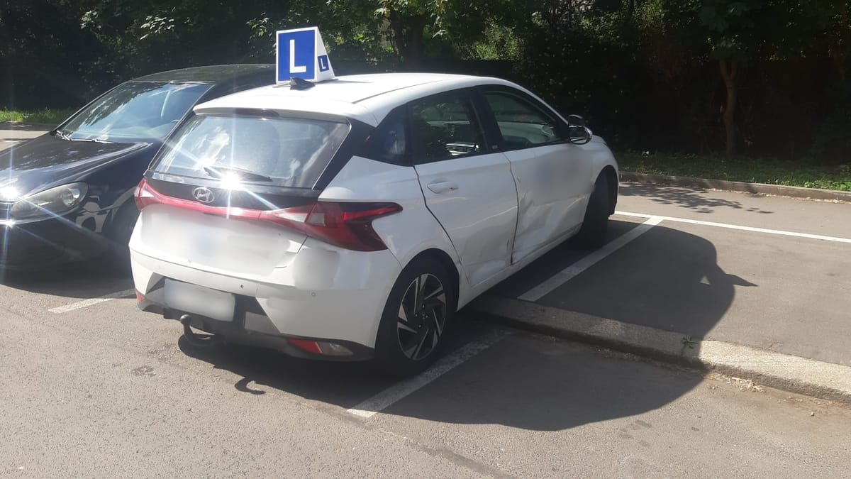 Instruktor uczył jazdy... mając sądowy zakaz prowadzenia. Wpadł podczas kontroli we Wrocławiu Zdjęcie wpisu
