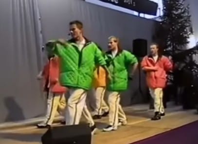 Just 5 i ich niecodziennych koncert w Pabianicach. Boysband zagrał w kościele w 1998 roku Zdjęcie wpisu