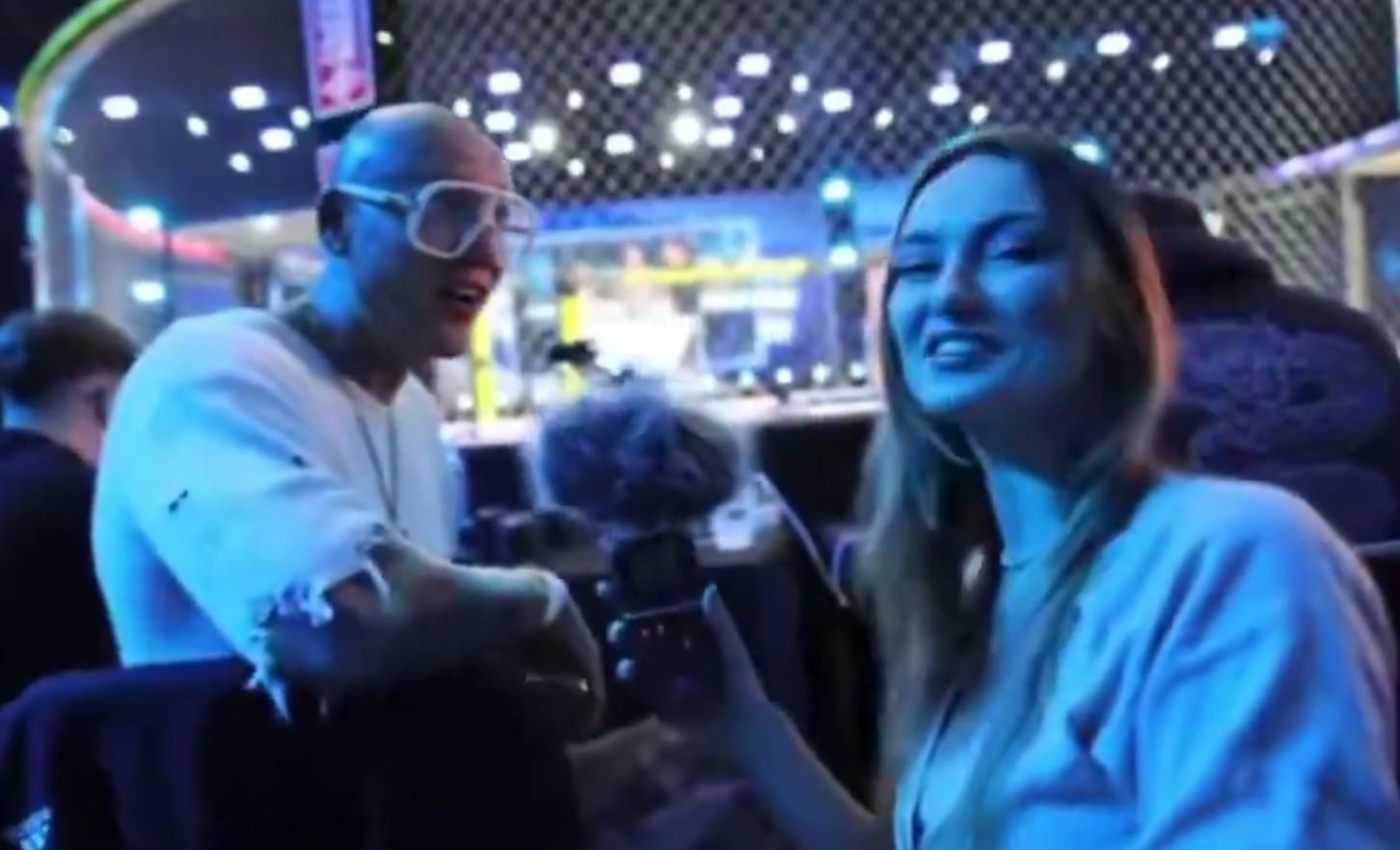 Stifler bez ogródek do żony WuWunia. "Ja myślałem, że on cię tylko pos*wa" Zdjęcie wpisu