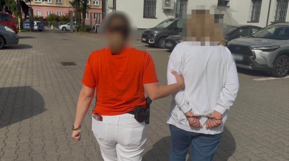 Sąsiadka z piekła rodem. Złamała jej nos i cztery żebra, potem biła butelką po głowie Zdjęcie wpisu