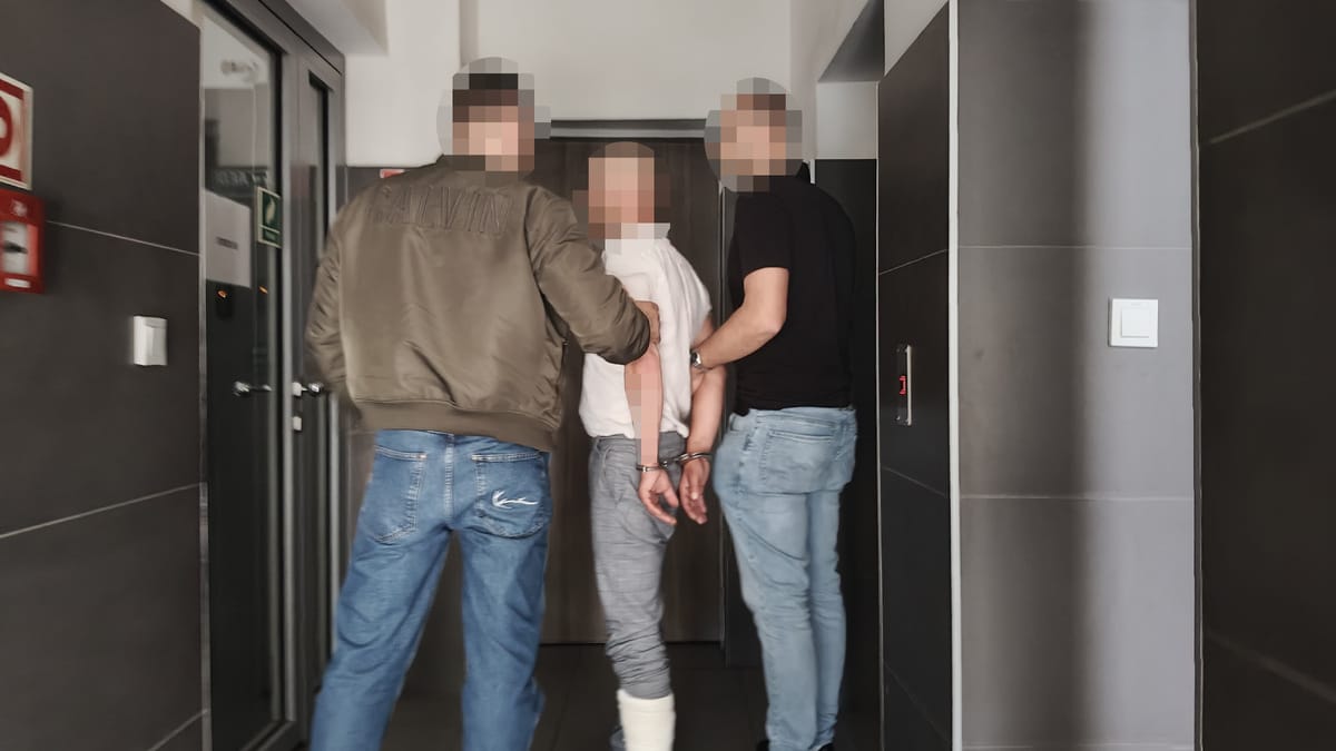 Pobili obywatela Algierii za rozmowę z kobietą. Wieczór kawalerski skończyli w policyjnej celi Zdjęcie główne wpisu