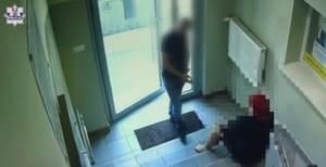 Po kradzieży łańcuszka za 14 tysięcy uciekł na komendę. Liczył, że nikt się nie domyśli, że złodziej sam przyjdzie na policję