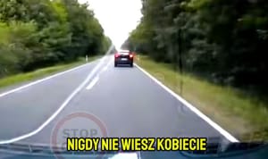 Kobiece „W prawo" doprowadziło do kolizji. Nagranie trafiło do sieci