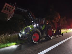 Pijany Polak jechał traktorem po niemieckiej autostradzie. Wydmuchał ponad 2 promile
