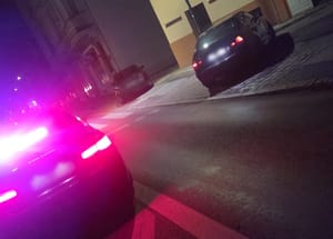 Driftowali po północy na ulicy w Brzegu. Stracili prawa jazdy, jeden z nich miał je tylko 2 miesiące