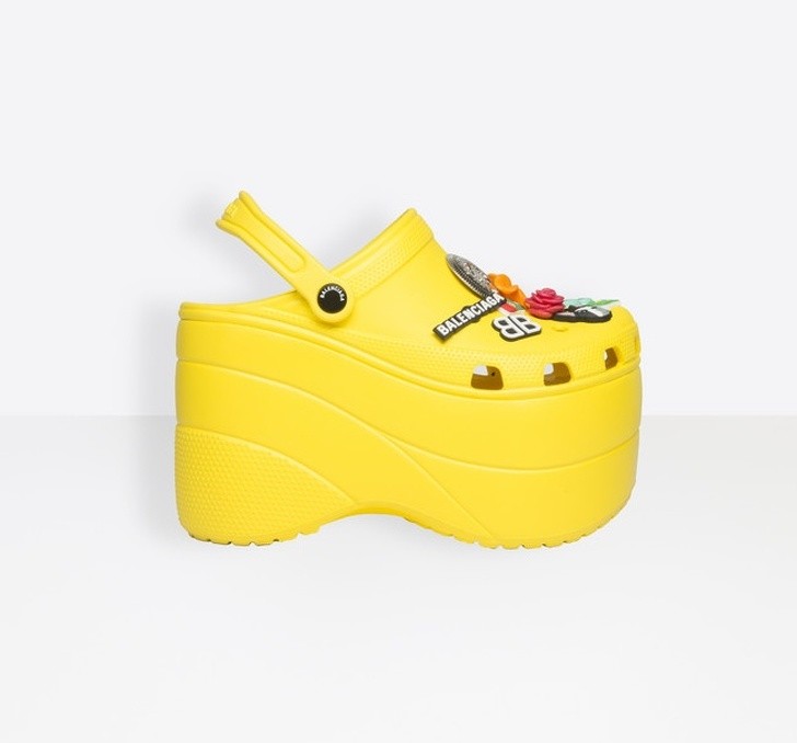 Crocs na platformie za jedyne 850$ 