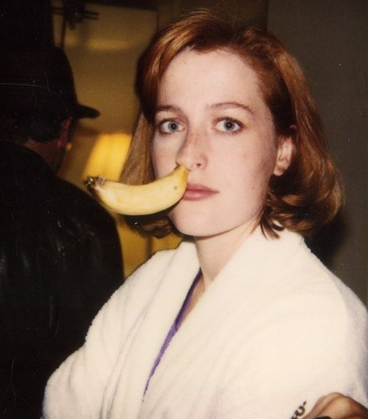 7. Gillian Anderson na planie „Z Archiwum X,” początek lat 90