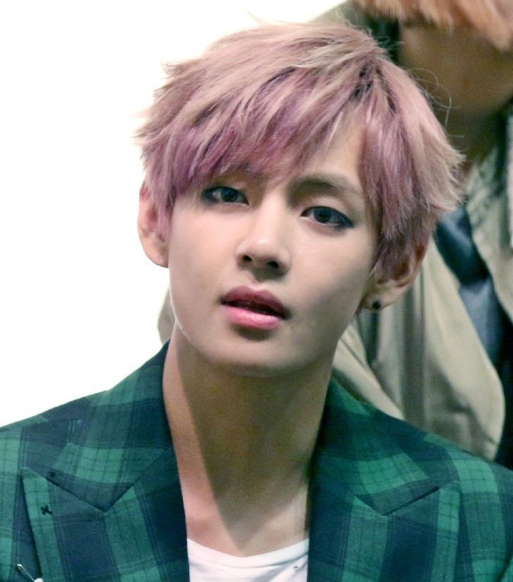 1. Kim Taehyung, wokalista