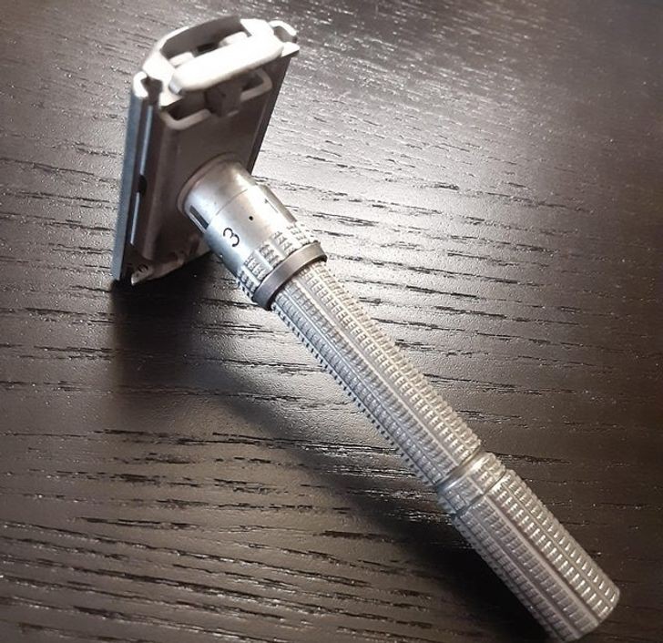 "Moja Gillette Slim Adjustable z 1965 roku. Zbudowana niczym czołg."