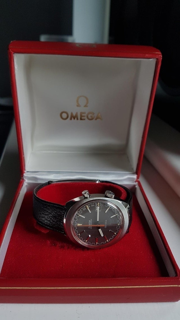 10. "Niedawno odziedziczyłem zegarek po dziadku. Omega Chronostop z 1969 roku."