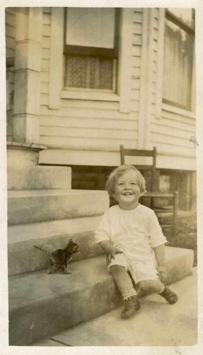 Czasem najlepsze fotografie historyczne przedstawiają po prostu codzienne życie.