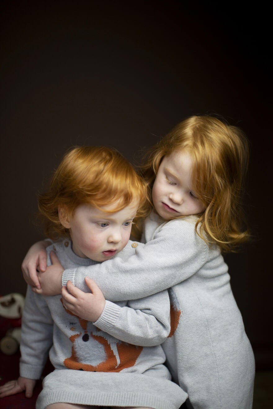 6. Córki fotografa, Izzy & Ada Dodds, Szkocja