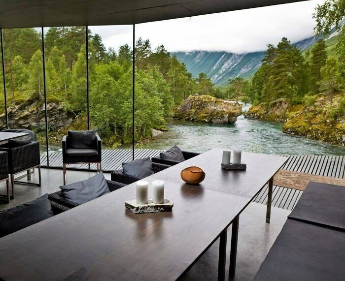 8. Norweski hotel, w którym kręcono film "Ex Machina"