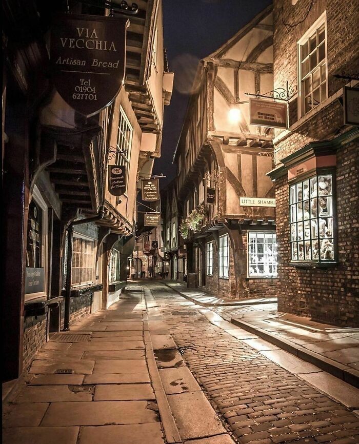 2. Ulica The Shambles w Yorku, Anglia