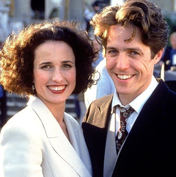 11. Hugh Grant i Andie MacDowell (Charles i Carrie, "Cztery wesela i pogrzeb")