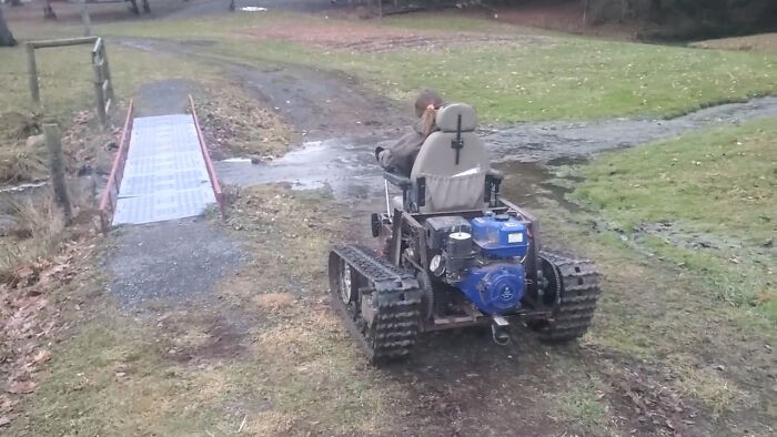 "Terenowy wózek inwalidzki, który zbudowałem dla mojej żony"