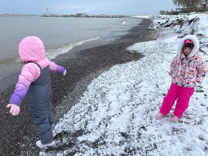 "Zabrałam moją 5-letnią siostrzenicę 'na plażę'. To nie był scenariusz, którego się spodziewała."