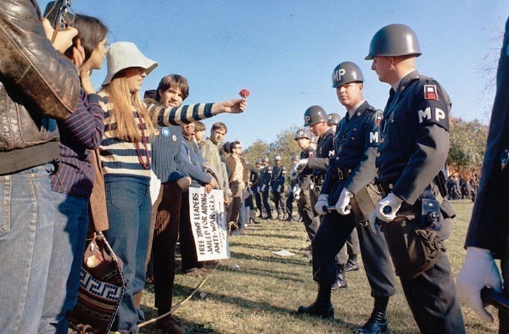 Protesty pod Pentagonem przeciw wojnie w Wietnamie, 1967