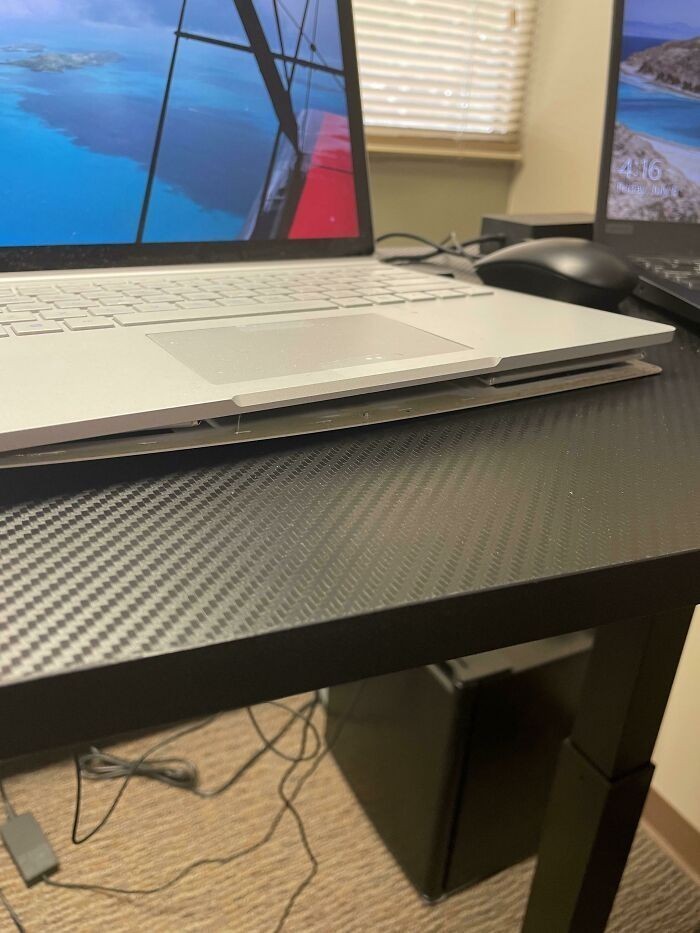 „Surface Book mojego szefa. Nawet nie chce słyszeć o kupnie nowego.”