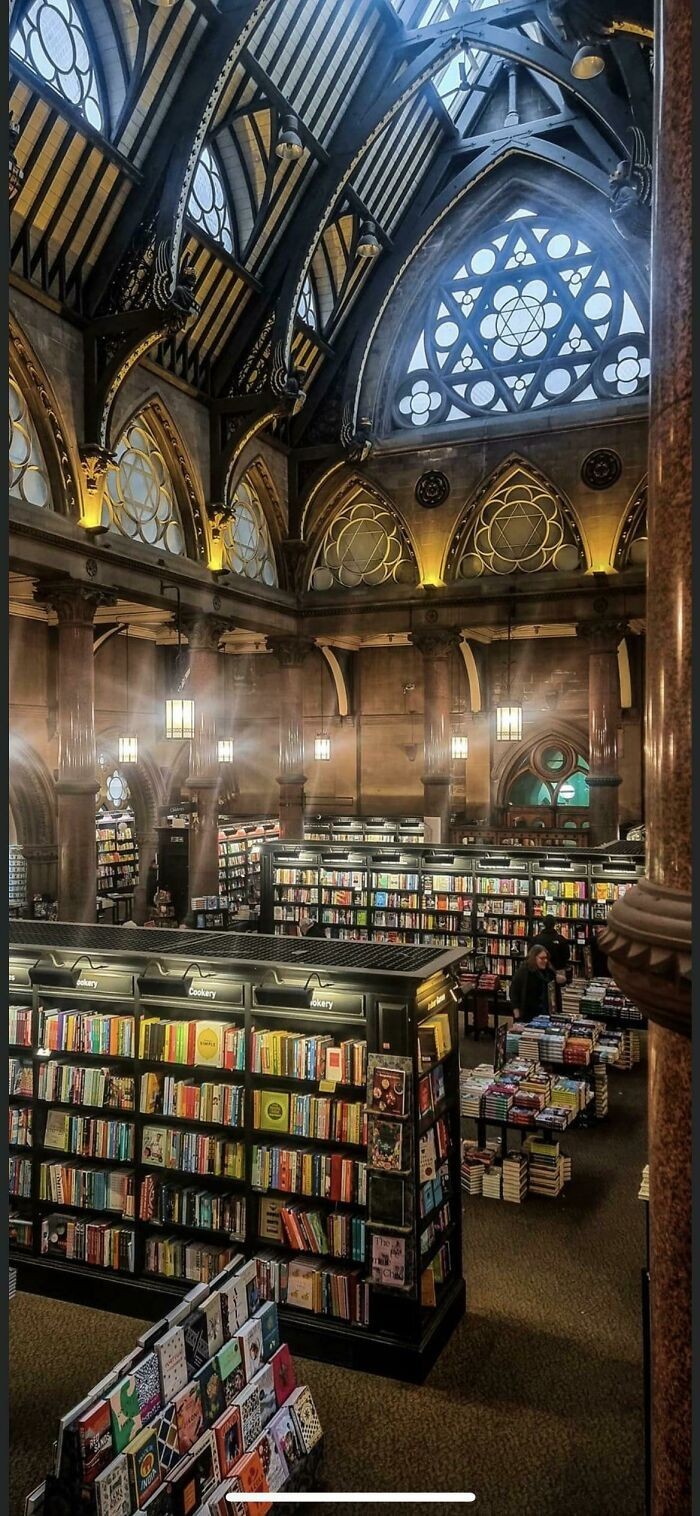 "Księgarnia Waterstones, Bradford, Wielka Brytania"