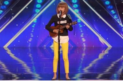 12 latka zagrała własną piosenkę w Mam Talent! Z takim głosem nie dziwię się, że dostała Złoty Bilet!