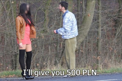 Był ciekaw za ile zrobi to z nim bez zabezpieczenia! Zobacz jak kasa zmienia poglądy ludzi!