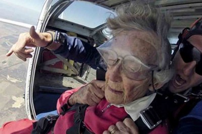 Jak świętować setne urodziny bujając w obłokach ? 