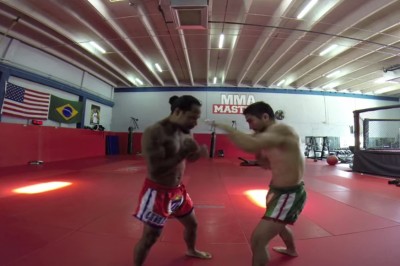 Mistrzowski pokaz treningu bokserskiego bez rękawic!