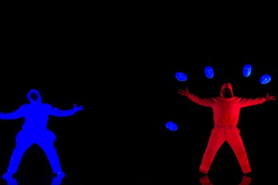 Niesamowity spektakl światła i tańca w brytyjskim Mam Talent! Trupa UDI!