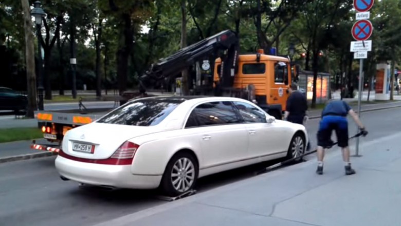 No to się chłopaki zdziwili! Maybach 62S kontra holownik straży miejskiej!