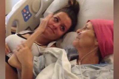 Położyła się obok umierającej na raka matki, żeby wykonać USG! Co widzą na ekranie przyprawia je o łzy!