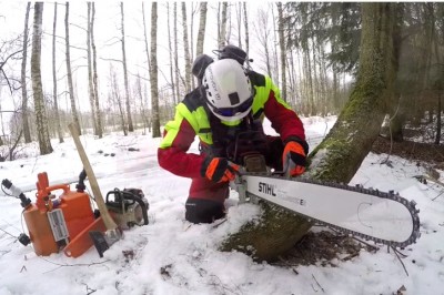 Profesjonalista pełną gębą! Polski zmechanizowany drwal, czyli chłop, który ma jaja ze stali!