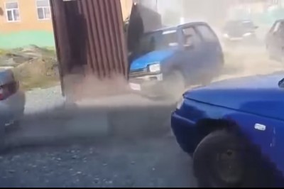 Przywalił jak dzik w sosnę! Czyli jak się nie powinno wjeżdżać na wesele :D