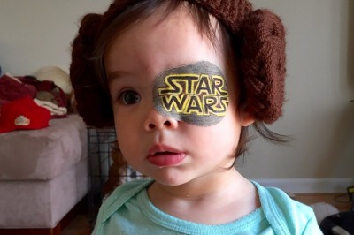 Super tata pomógł córeczce z uśmiechem przetrwać chorobę. Wspaniały pomysł!