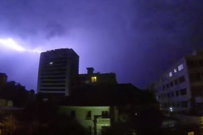 Ta burza w Chile wyglądała jak Armagedon! Przerażająca ilość piorunów!