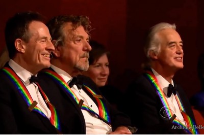 Ten hit powstał 40 lat temu! Gdy autor usłyszał TO wykonanie, to nie mógł powstrzymać łez! 