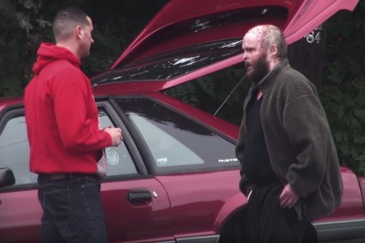 To miał być kolejny filmik na YT. Facet który się zatrzymał zmienił wszystko! Brak słów!