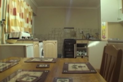 Ukryta kamera przypadkiem zarejstrowała ducha ? DO dziś nie wyjaśnione! 